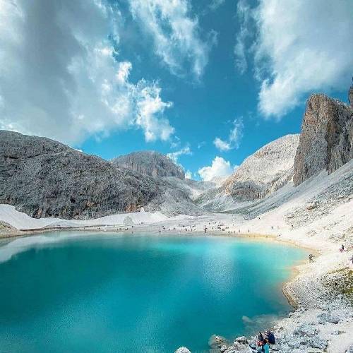 ابوالفضل زارع چرا غمگینی تو یاد دادی به من این همه دورنگی رو دادی به من